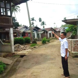 Ujan Panas Butuh Tambahan Tiang Listrik ‎ ‎