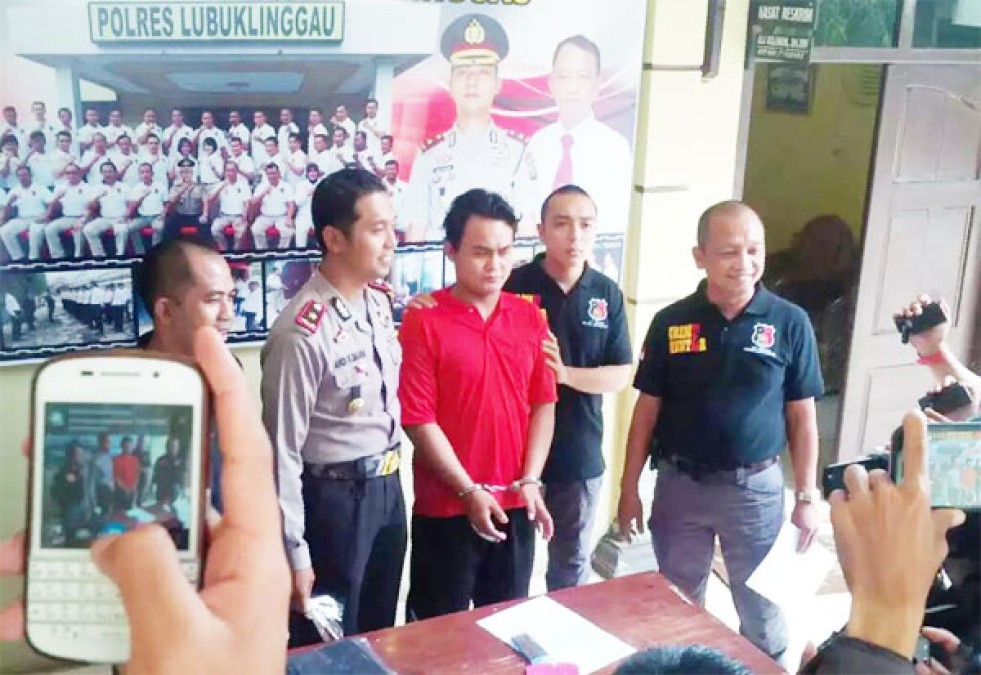 Persoalan Hutang, Pelaku Gorok Leher Korban