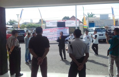 Kejari Lubuklinggau Dan Inspektorat Musi Rawas Di Demo