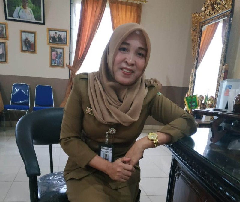 1.009 Baju Adat Sukses Dibagikan