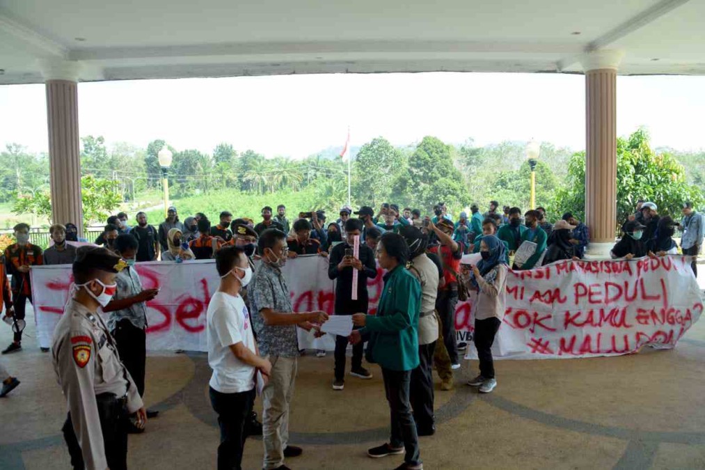 Skorsing 9 Mahasiswa Dinilai Ciderai Demokrasi