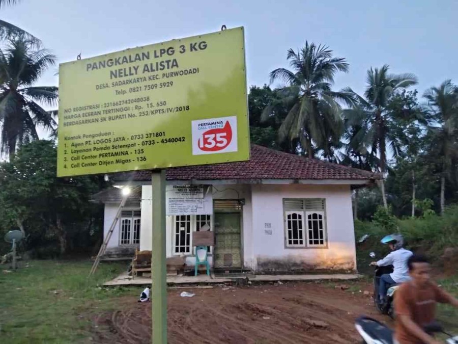 Pangkalan LPG Nelly Alista Jual Gas 3 Kg Diatas Harga HET