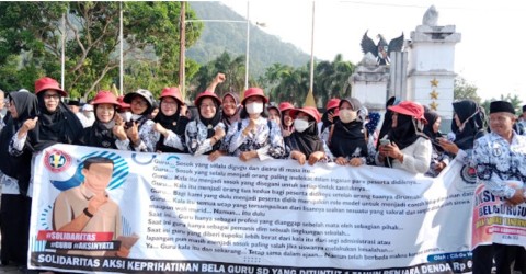 Momentum Hardiknas, Ratusan Guru Gelar Aksi Damai di Pengadilan Negeri Lubuklinggau