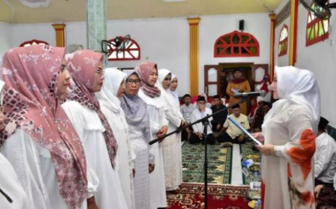 Bupati Musi Rawas Kukuhkan Pengurus Pengajian Musi Rawas MANTAB Tingkat Kecamatan Selangit