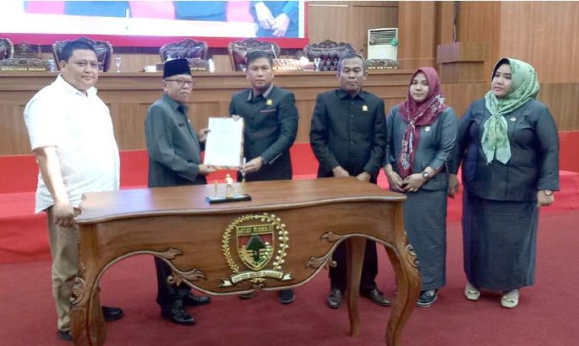 Rapat Paripurna DPRD Musi Rawas Penetapan Keputusan LKPJ Bupati Tahun Anggaran 2023