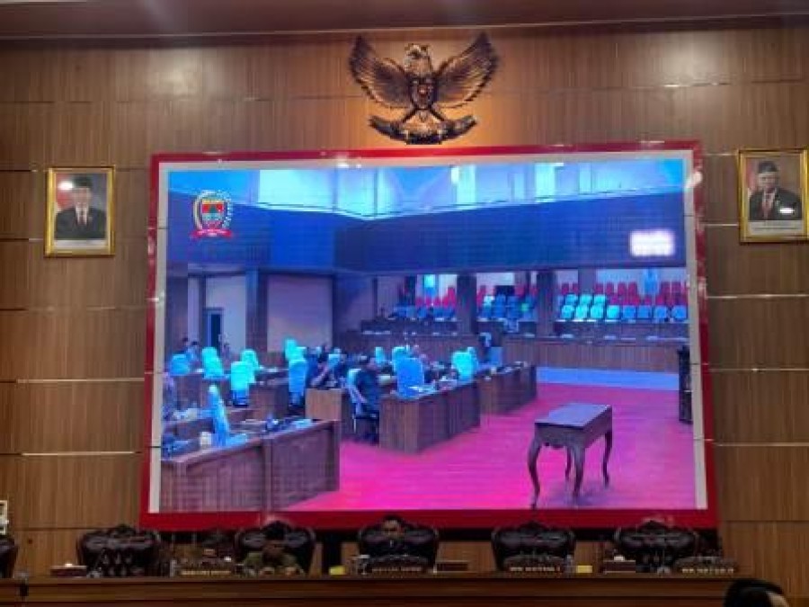 DPRD Gelar Rapat Agenda Dengarkan Pandangan Umum Fraksi-Fraksi