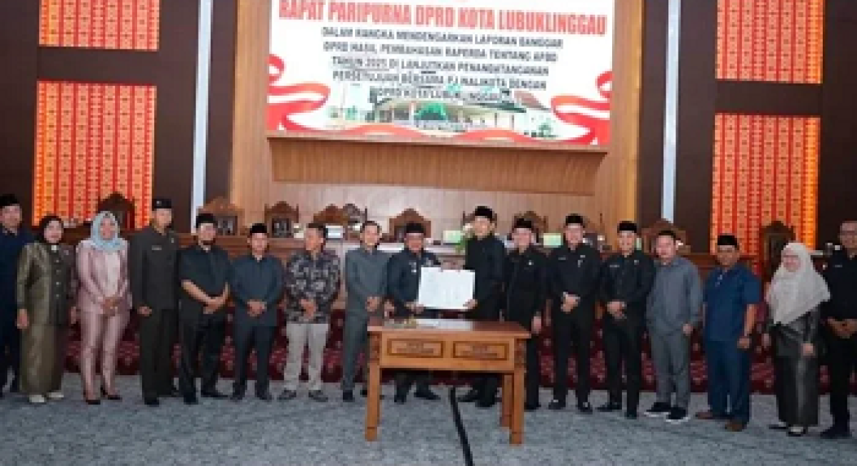DPRD Kota Lubuklinggu Sahkan RAPBD 2025 Jadi APBD