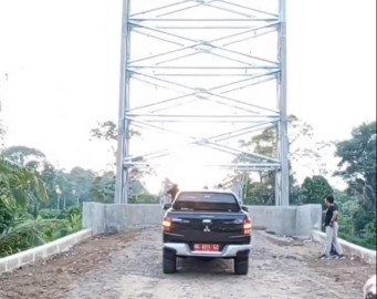 DPU BM Musi Rawas Uji Coba Jembatan Multifungsi Desa Sungai Bunut